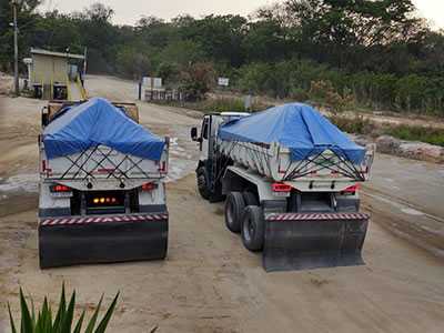 Distribuidor de areia e pedra
